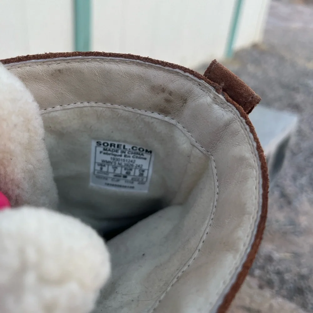 Sorel Women's Joan of Arctic Next Lite Tan Boots size 9